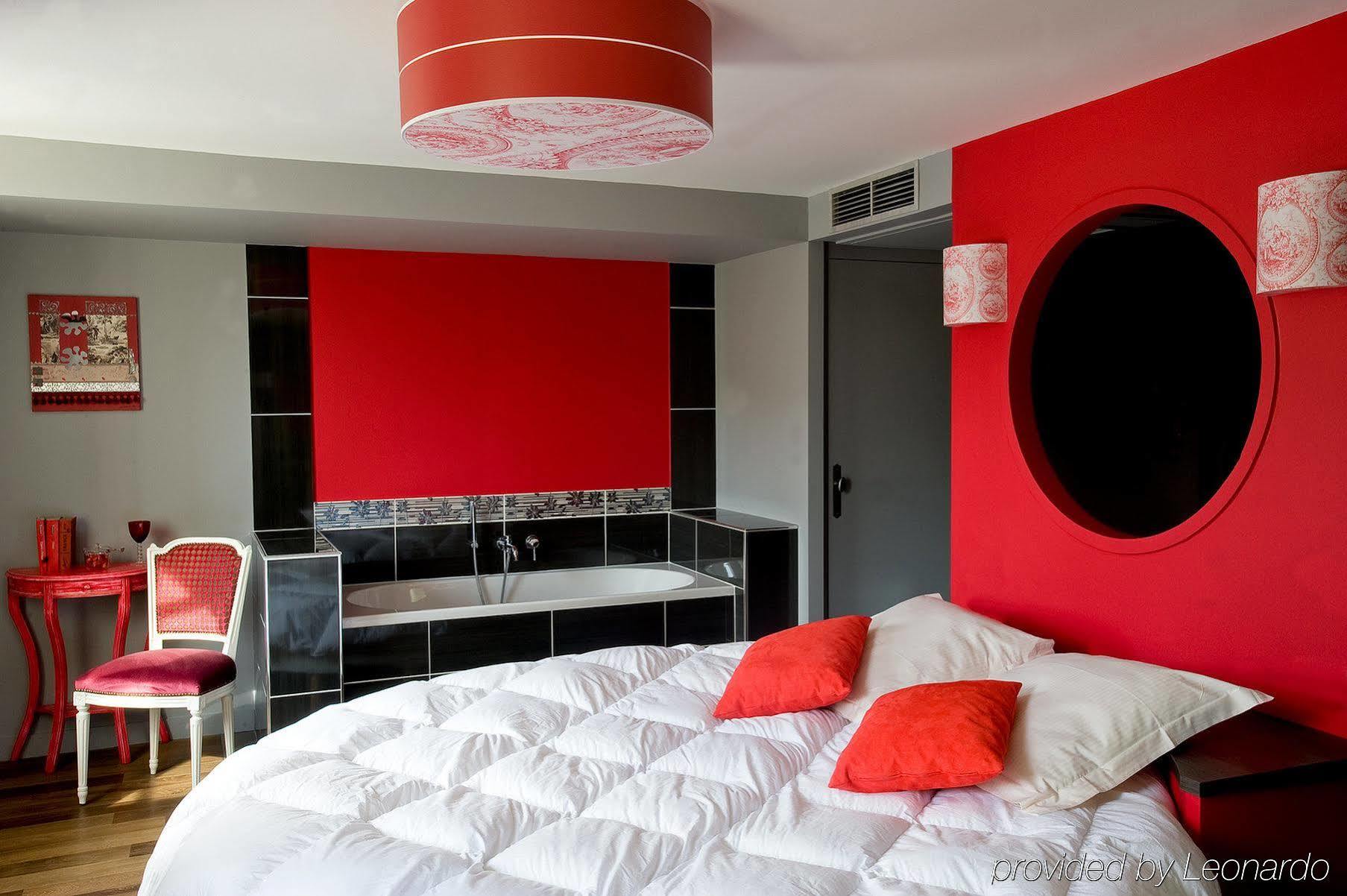 Frédéric Carrion Hôtel et Spa Viré Quarto foto